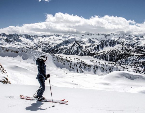 Dónde aprender a esquiar: 10 estaciones de esquí en Europa