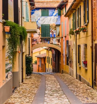 14 preciosos pueblos pequeños en Italia (con mapa)