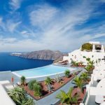 Luna de miel en Santorini: los 10 mejores hoteles y la mentor para 2022