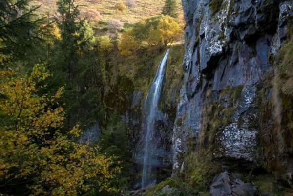 Las 9 cascadas para descubrir en el Parque de los Volcanes de Auvernia