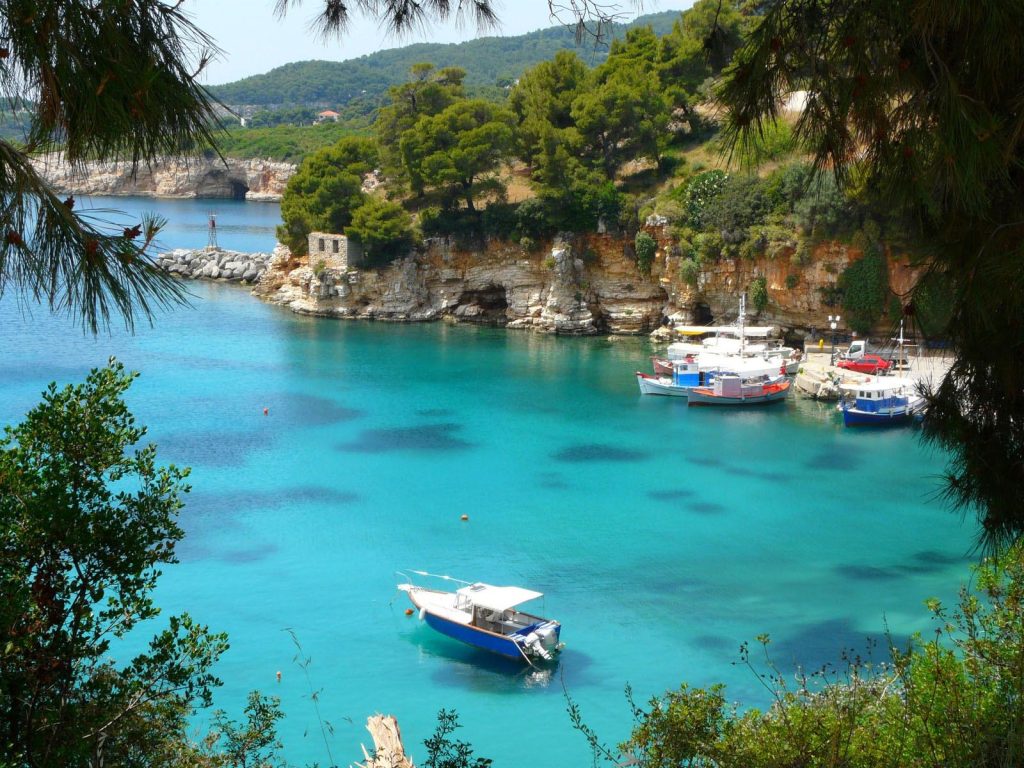 Un paraíso terrenal en el azul del Egeo