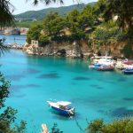 Un paraíso terrenal en el azul del Egeo
