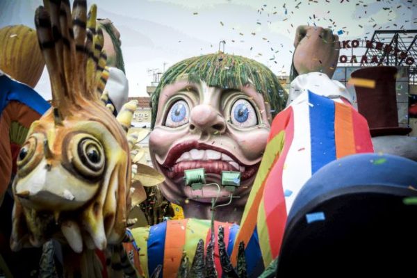 Carnavales en toda Grecia