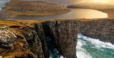 Islas del encanto Nórdico una odisea por la salvaje Islandia