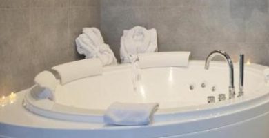 Aventúrate en habitaciones con jacuzzi bizkaia: Lo que no te puedes perder.